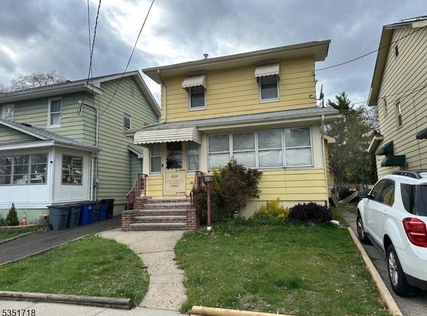 2128 Oliver St, Rahway City, NJ 07065