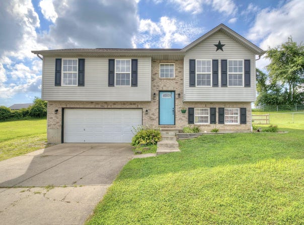 308 Brentwood Drive, Dry Ridge, KY 41035