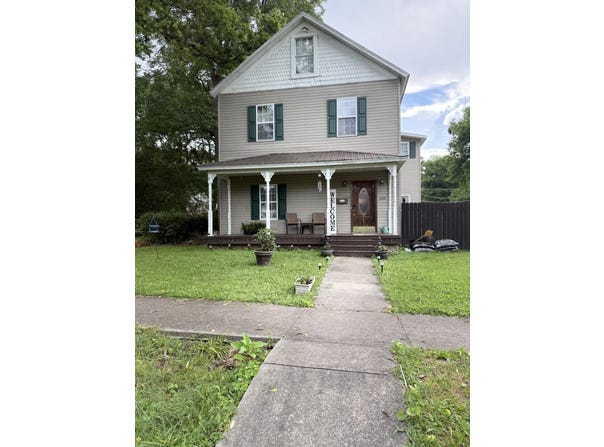 210 Laurel Avenue, South Pittsburg, TN 37380