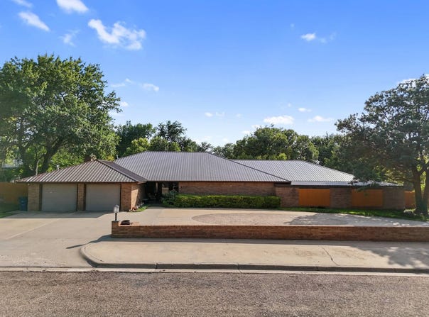6217 Village Lane, Guymon, OK 73942