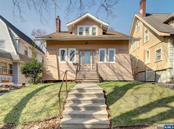 27 Colonial Terrace, East Orange, NJ 07017