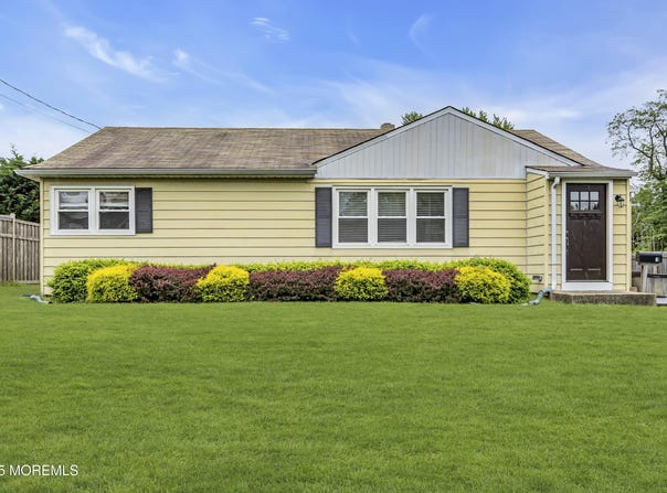 18 Delaware Avenue, West Long Branch, NJ 07764