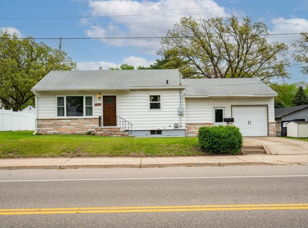 216 2nd Avenue N, Waite Park, MN 56387