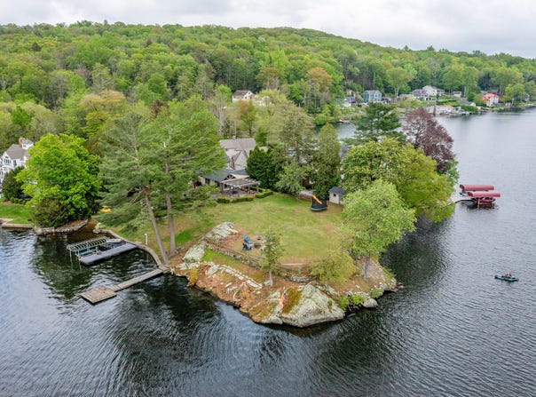 538 Wheelers Point, Winchester, CT 06098