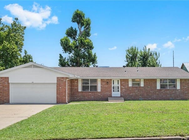 205 Big Tree  DR, Bentonville, AR 72712