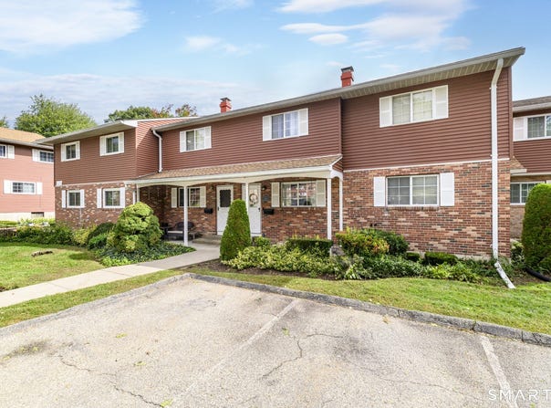 58 Patricia Road, Bridgeport, CT 06606