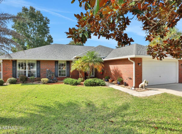 7 LEE Drive, Palm Coast, FL 32137