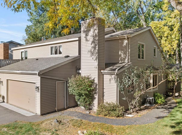 5422 Meister Road, Fridley, MN 55432