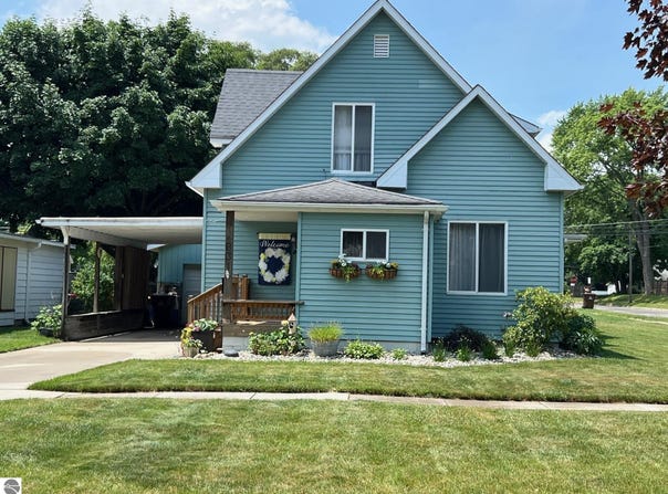 831 N River Avenue, Alma, MI 48801
