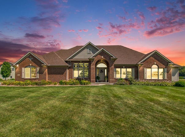 26725 County Road 52, Nappanee, IN 46550