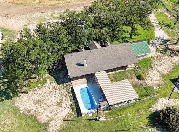308 CR 350, Concan, TX 78838