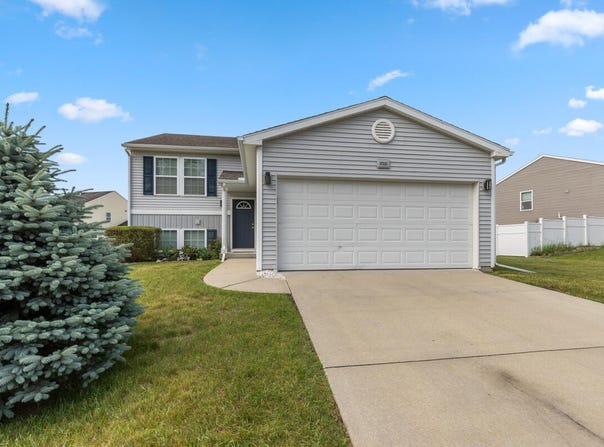 10141 Castle Creek Circle, Galesburg, MI 49053