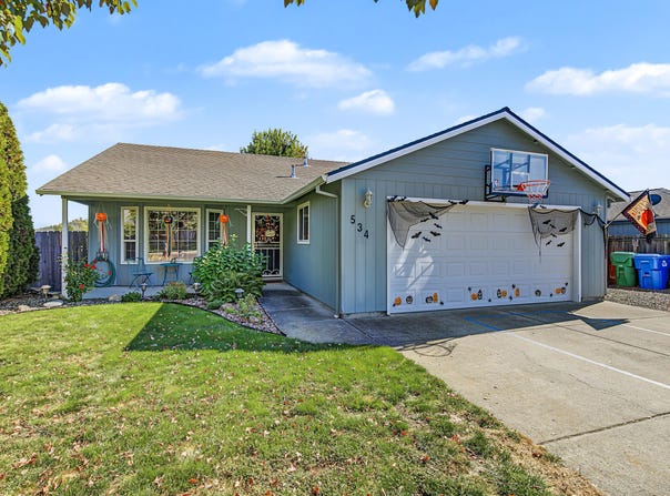534 Westminster Drive, Eagle Point, OR 97524