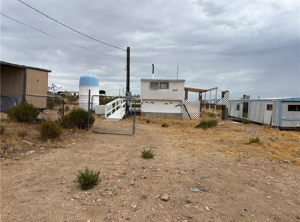 6112 W Gladys Drive, Golden Valley, AZ 86413