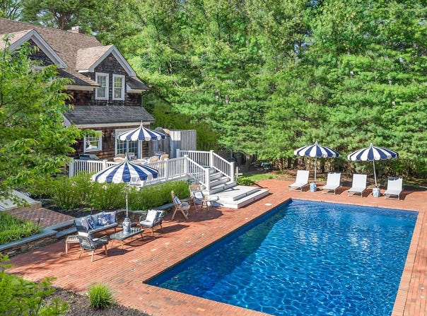 63 Whooping Hollow Road, East Hampton, NY 11937
