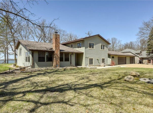 21630 62nd Street NW, Sunburg, MN 56289