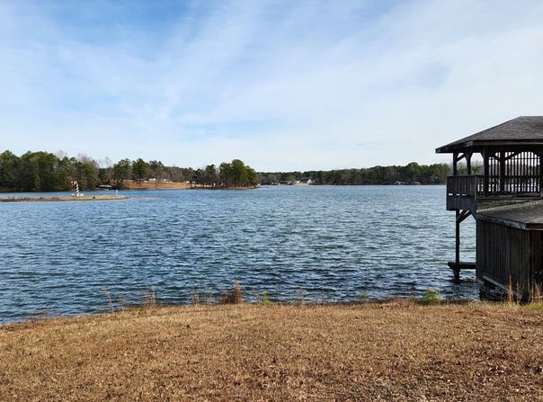 127 OAKTREE DR, Henrico, NC 27842