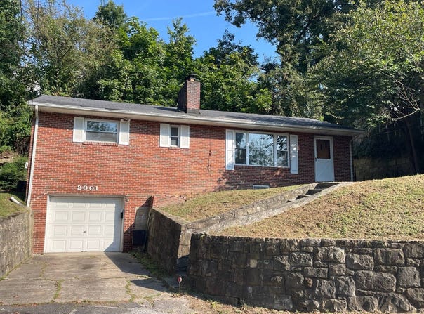 2001 Carson Street, Charleston, WV 25302