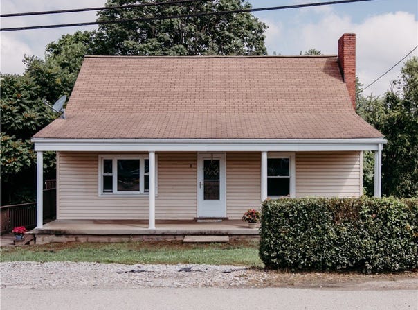5 Church St, Centerville, PA 15358