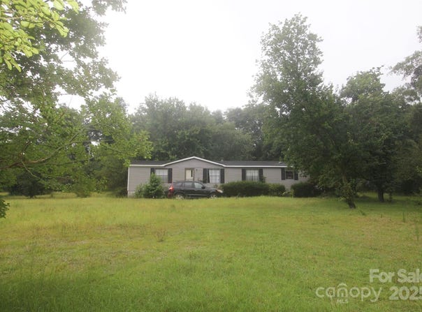 111 Rainbow Road, Wadesboro, NC 28170
