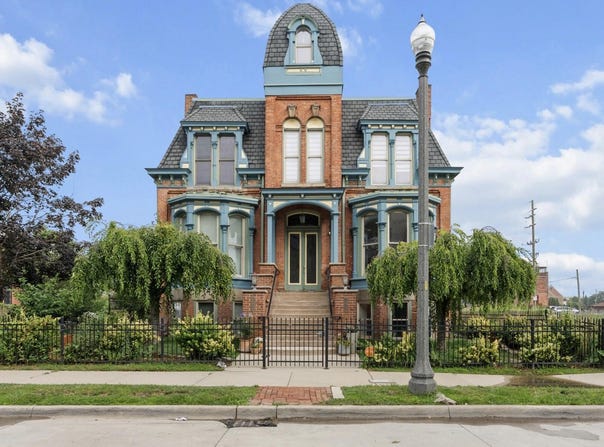 291 Edmund Place, Detroit, MI 48201