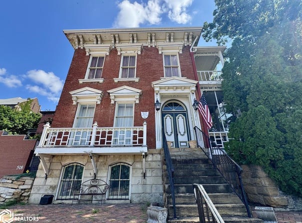 516 Washington Street, Burlington, IA 52601