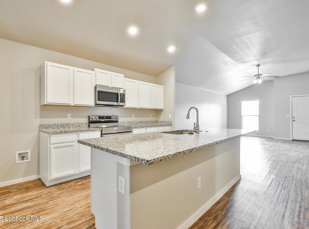 2012 Kenwood Avenue, Lubbock, TX 79407