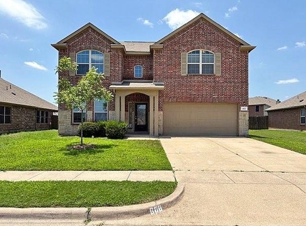 608 S Heights Drive, Crowley, TX 76036
