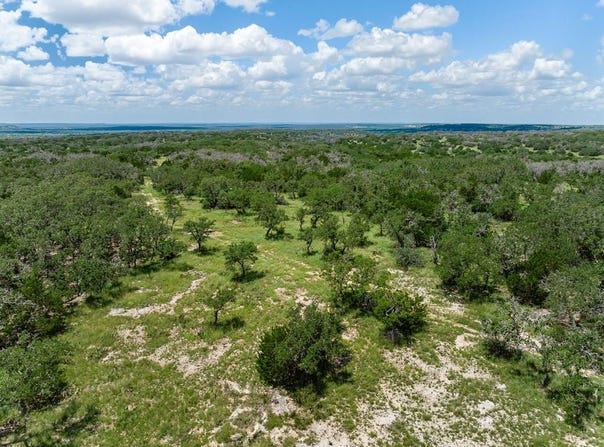 1632 Link lot: 7, Doss, TX 78618