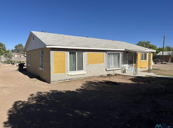512 S Myrtle Street, Deming, NM 88030