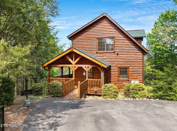 1274 Serenity Lane, Sevierville, TN 37876