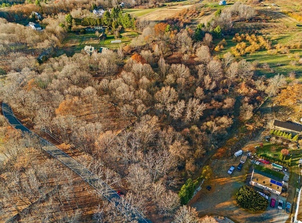 Long Hill Rd, Bolton, MA 01740