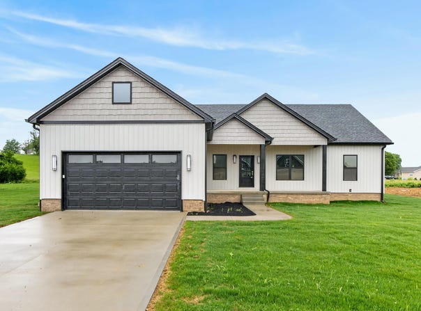 105 Stonegate Drive, Danville, KY 40422