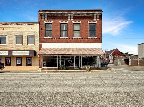 2000 S Main Street, Higginsville, MO 64037