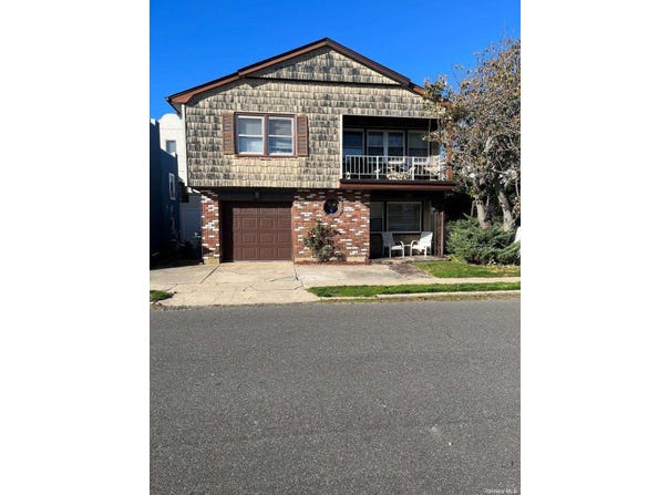 107 Mitchell Avenue, Long Beach, NY 11561