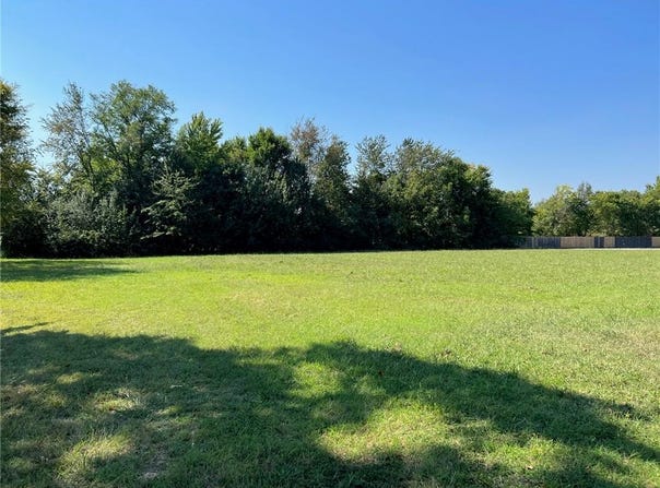 S Carl  ST, Siloam Springs, AR 72761