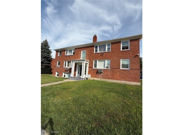 2443 Noble Road, Cleveland Heights, OH 44121