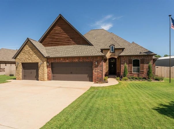 625 E Victoria Terrace, Mustang, OK 73064