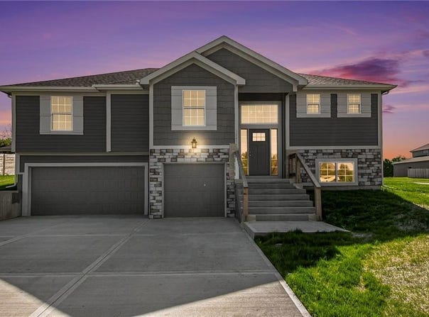 12414 Adam Street, Excelsior Springs, MO 64024