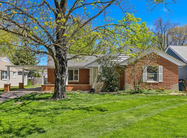 1344 S Fairway Avenue, Springfield, MO 65804