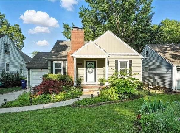5215 Maple Street, Mission, KS 66202