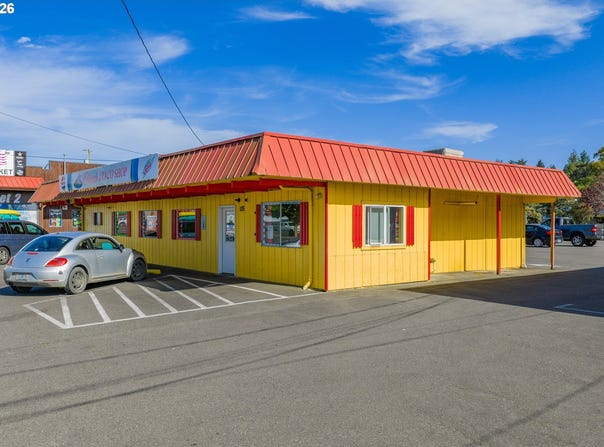 1175 NEWMARK Ave, CoosBay, OR 97420