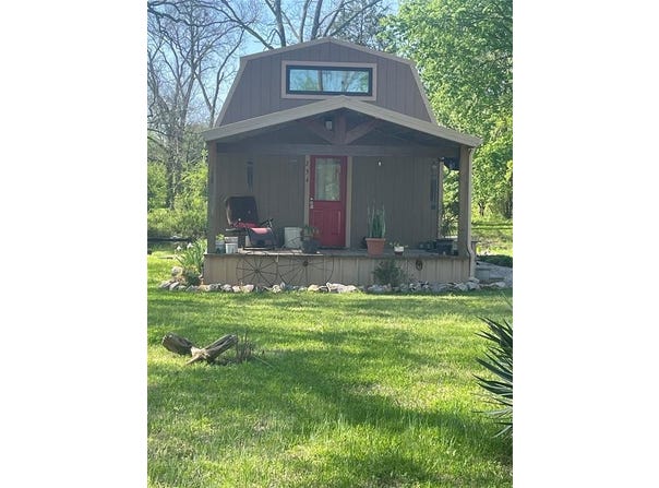 234 County Road 16420, Deport, TX 75435