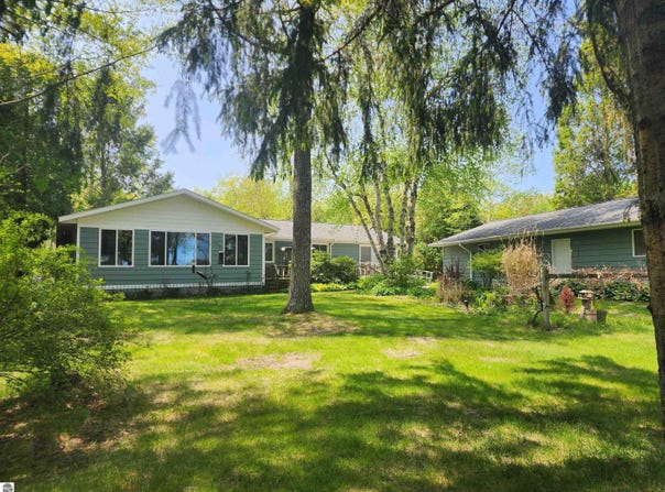 4775 W Cedar Lake Road, Greenbush, MI 48738