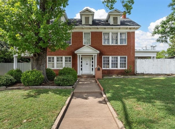 1811 Colcord Avenue, Waco, TX 76707