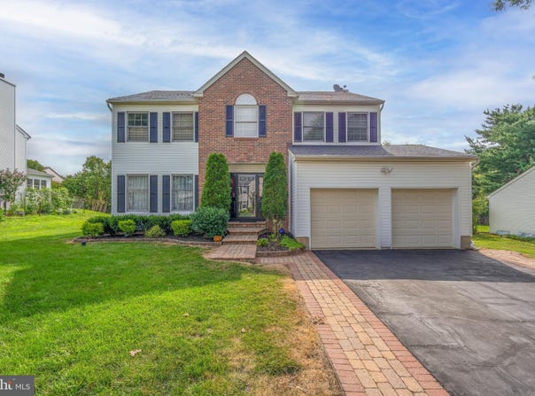 5 BOLTON CIRCLE, NEWTOWN, PA 18940