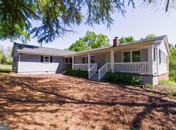 2077 Elberton, Hartwell, GA 30643