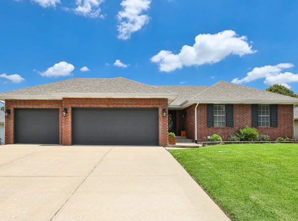 209 Northgate Avenue, Monett, MO 65708