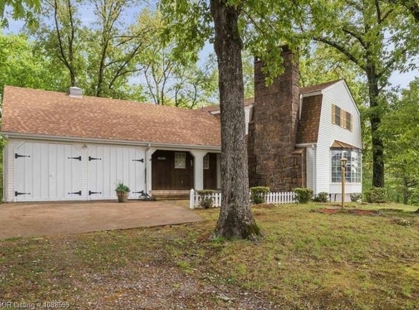 2742 E 270 HWY, Mt Ida, AR 71957