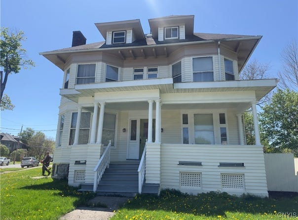 118 Clinton Place, Utica, NY 13501